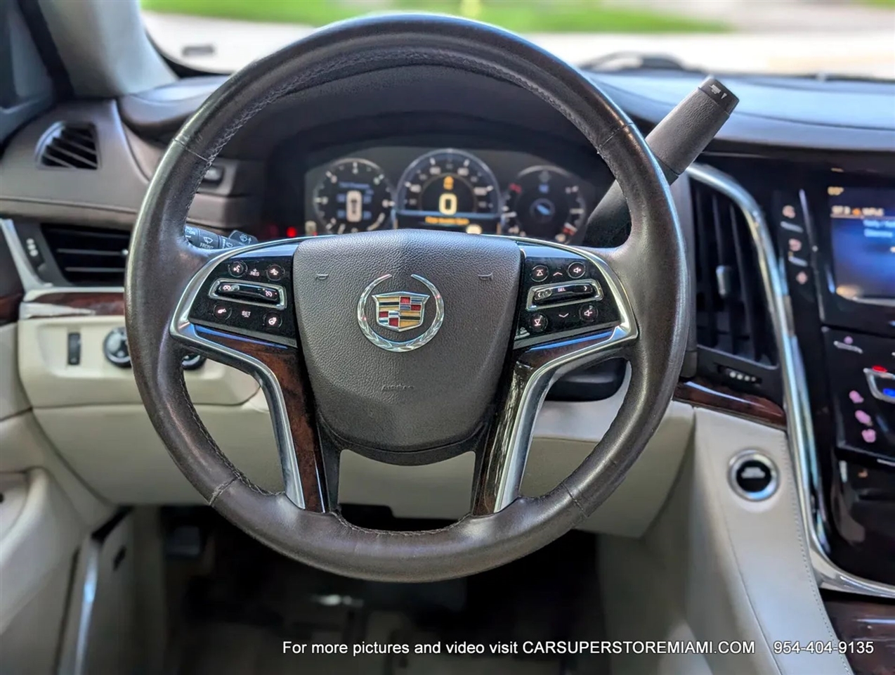 Cadillac Escalade  2015