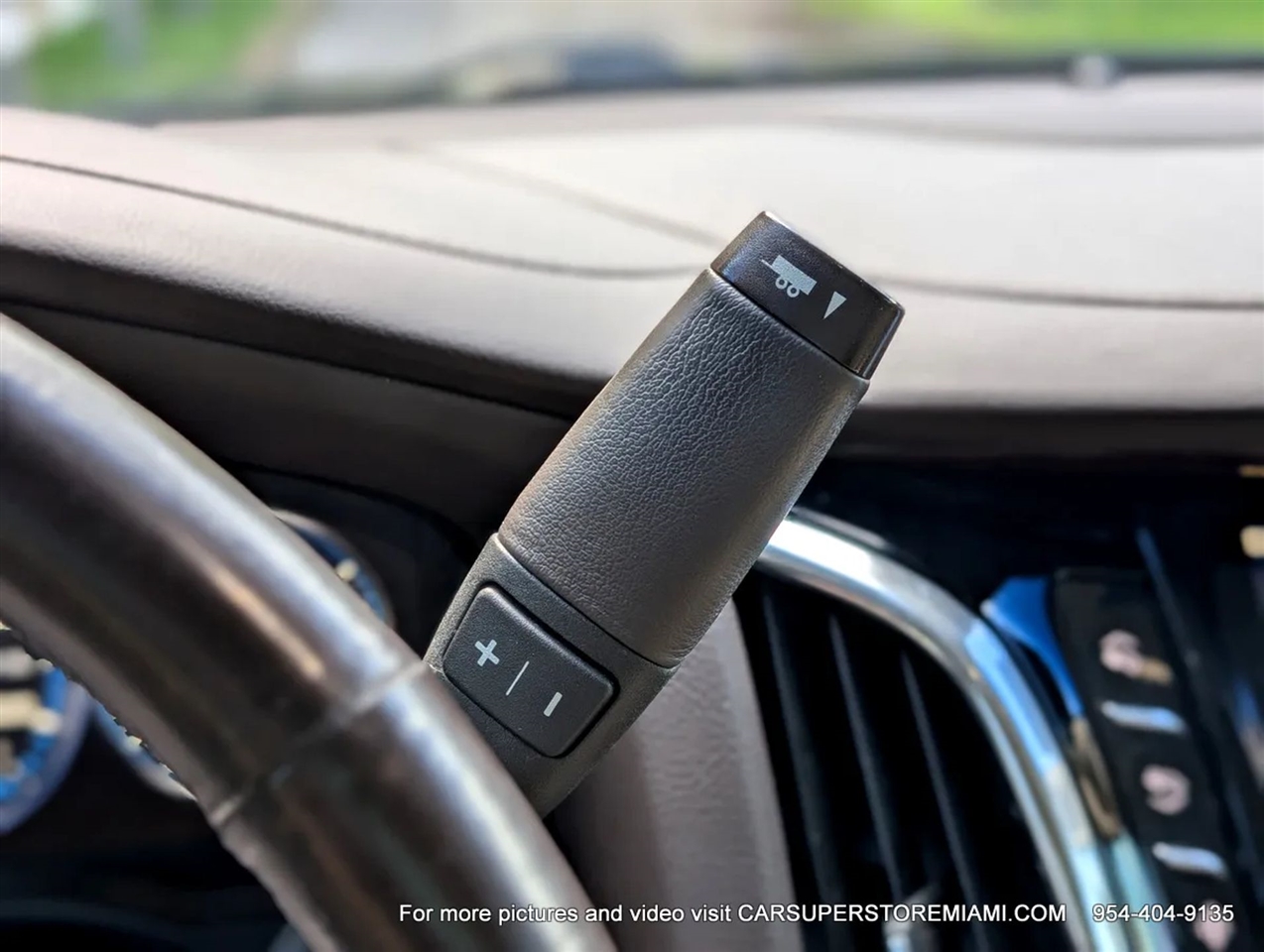 Cadillac Escalade  2015