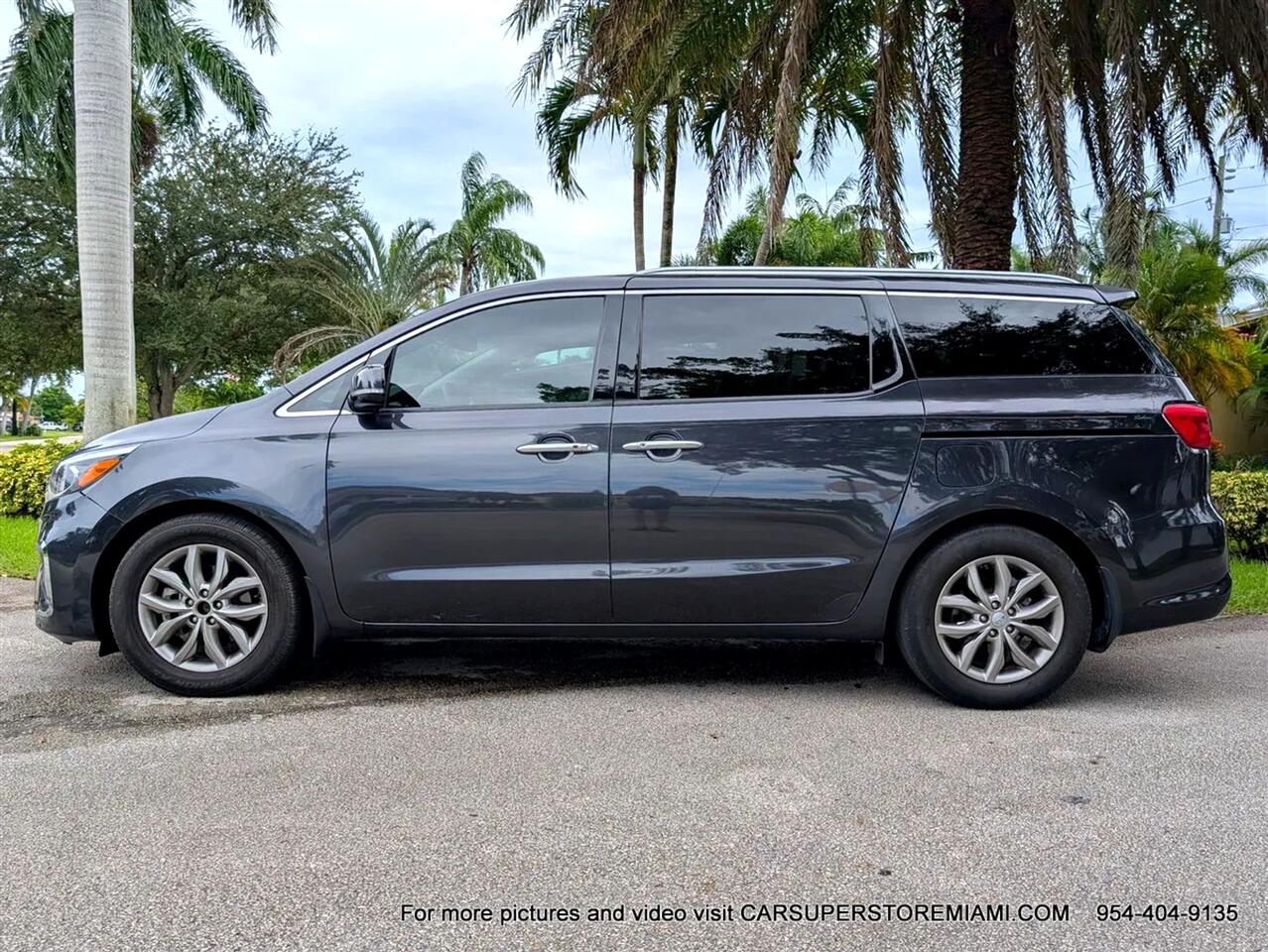 Kia Sedona  2021