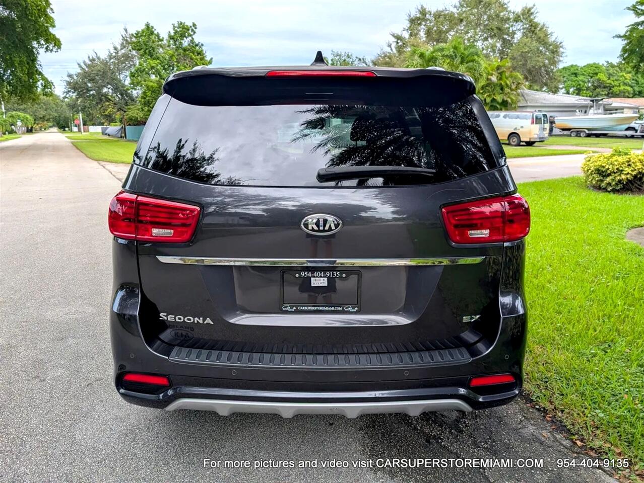 Kia Sedona  2021