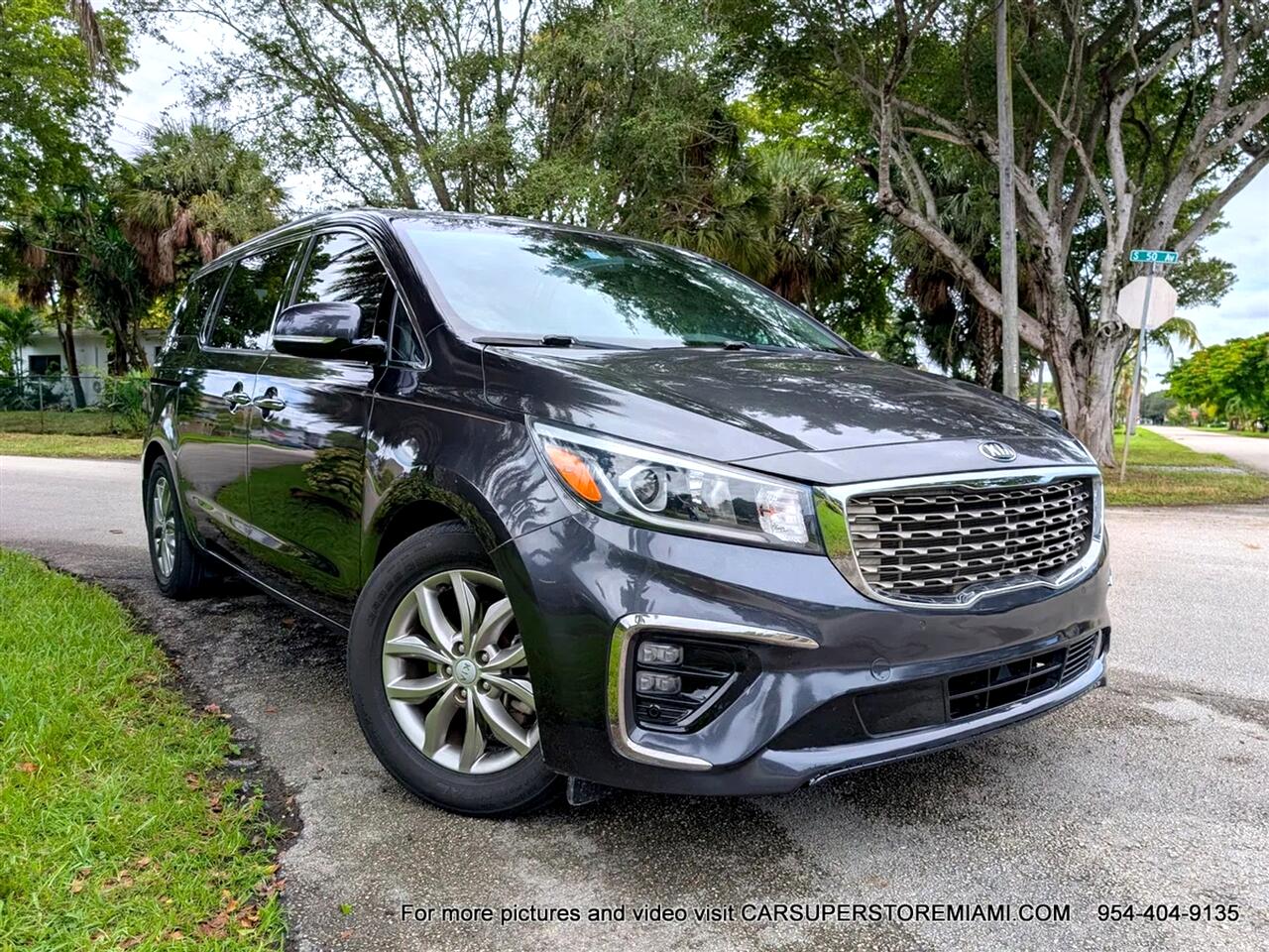 Kia Sedona  2021