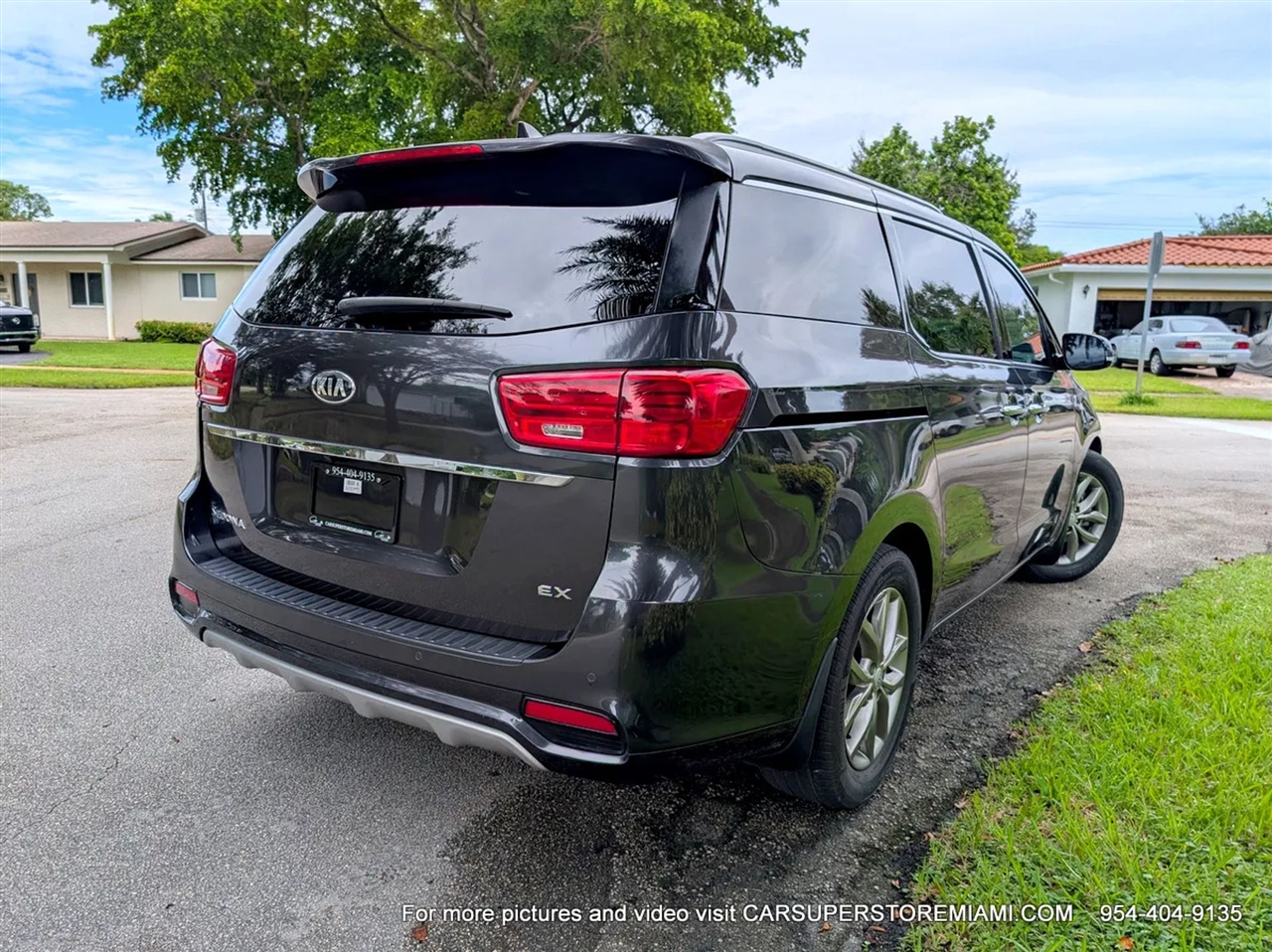 Kia Sedona  2021
