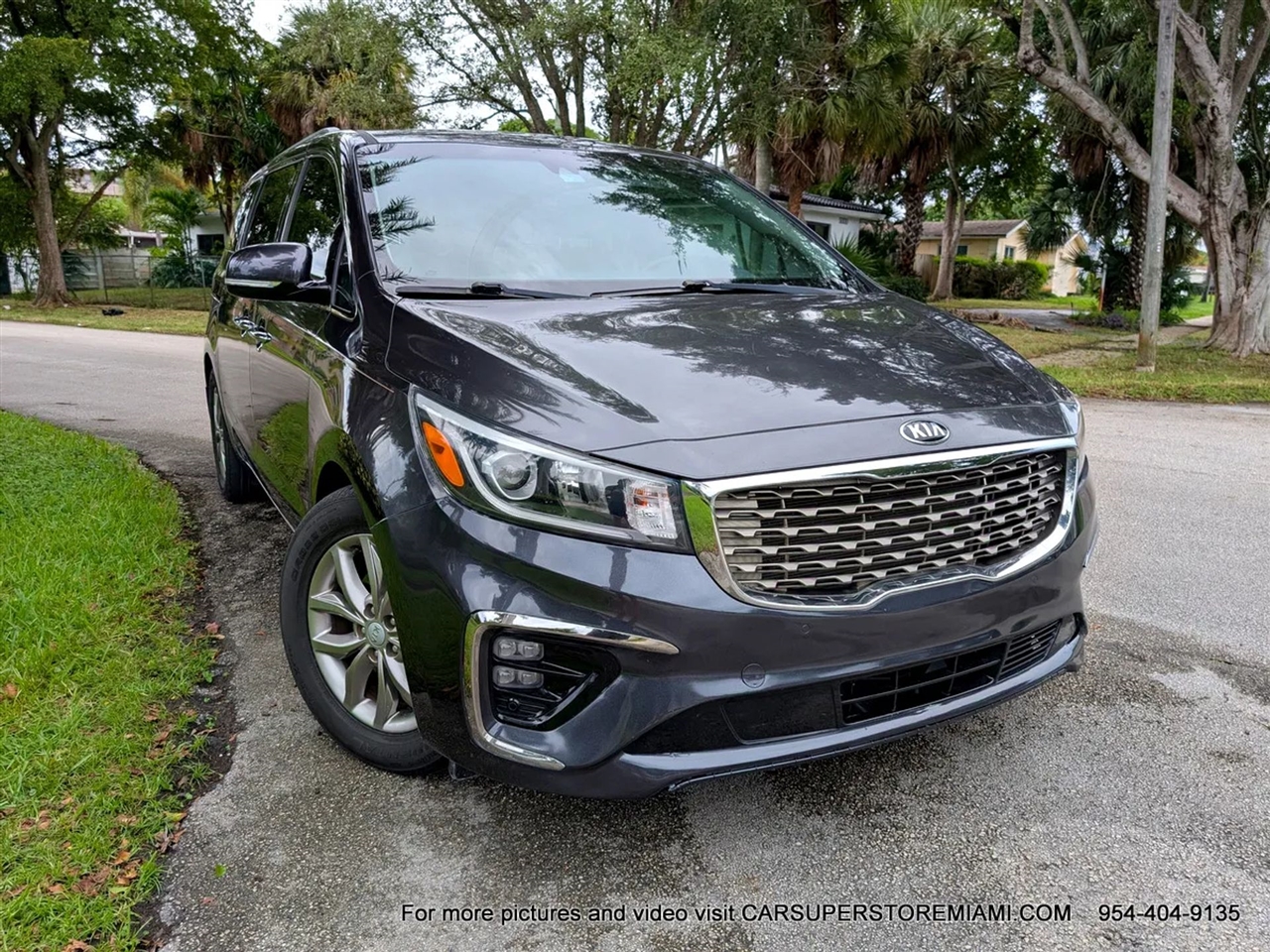 Kia Sedona  2021