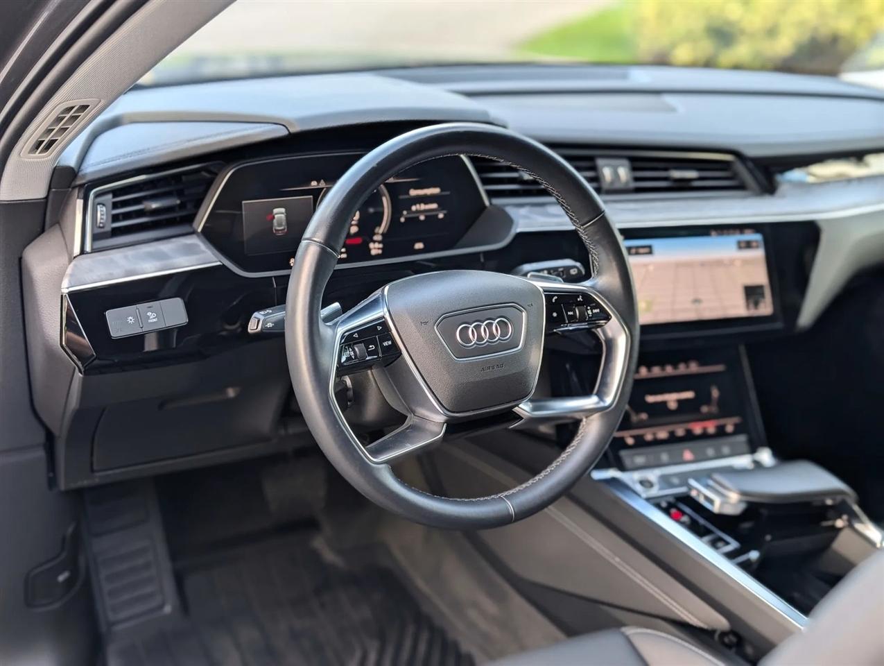 Audi E-Tron  2021