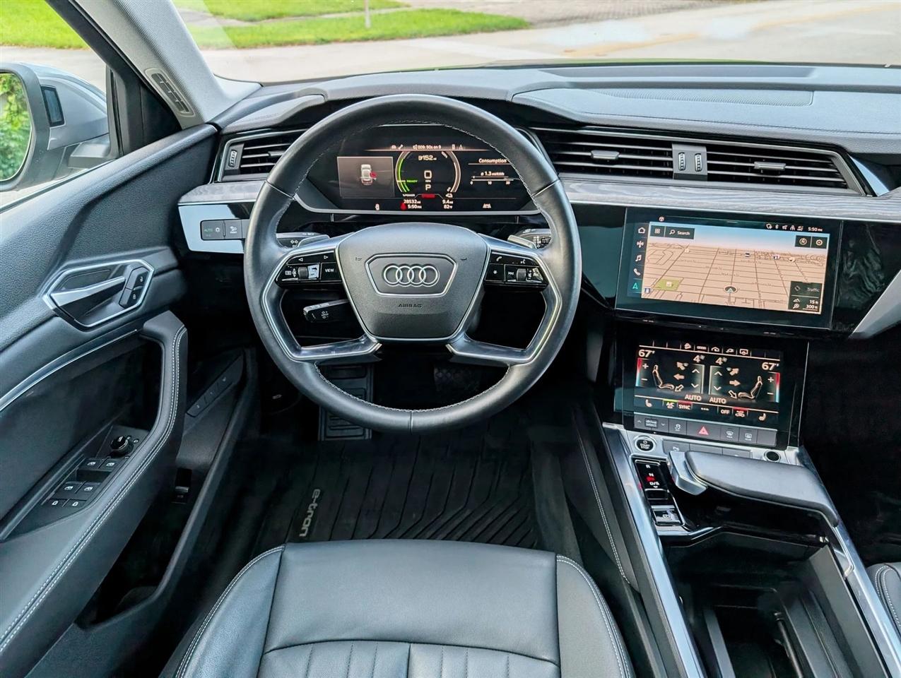 Audi E-Tron  2021