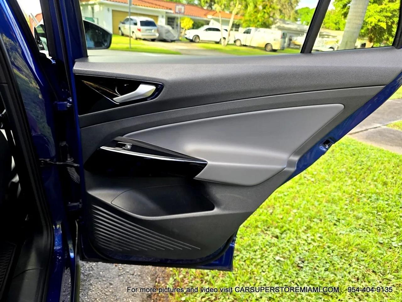 Volkswagen ID.4  2021