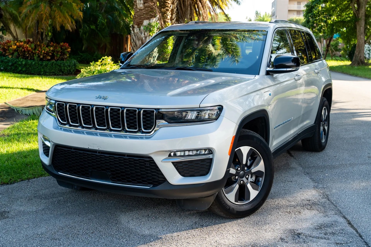 Jeep Grand Cherokee 4xe  2023 Jeep Grand Cherokee 4xe  2023