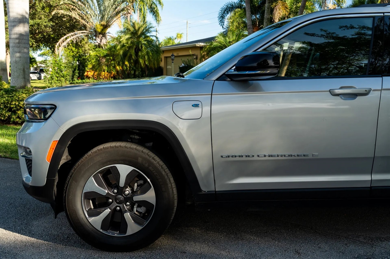 Jeep Grand Cherokee 4xe  2023 Jeep Grand Cherokee 4xe  2023