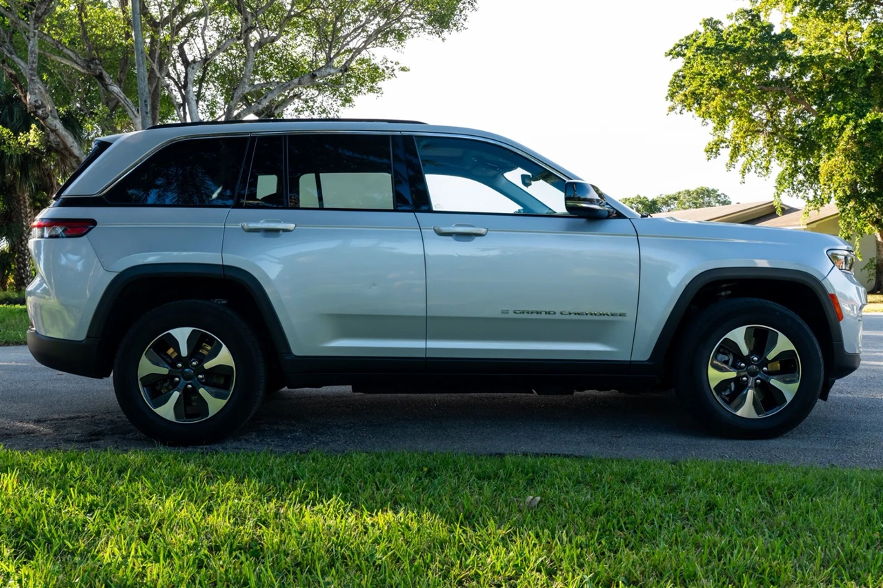 Jeep Grand Cherokee 4xe  2023 Jeep Grand Cherokee 4xe  2023