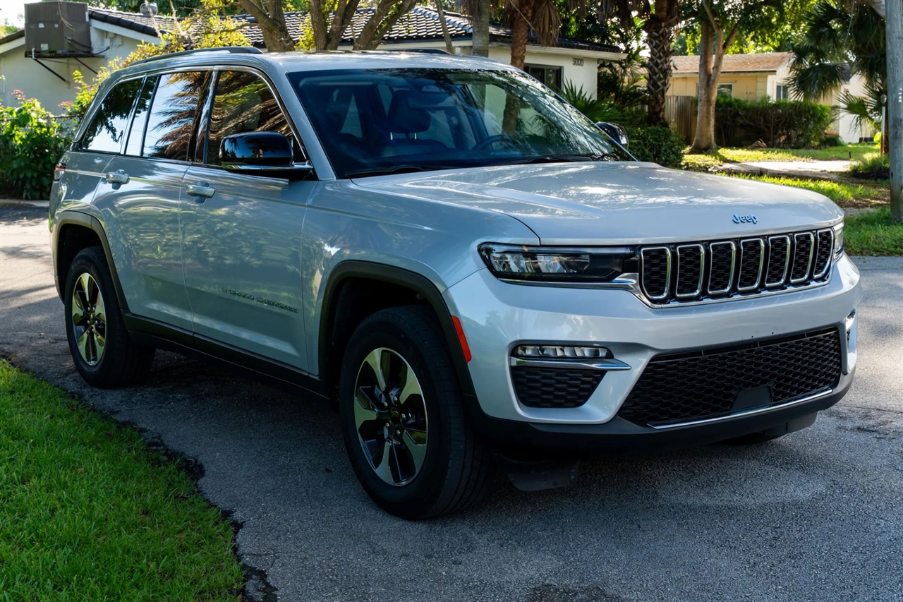 Jeep Grand Cherokee 4xe  2023 Jeep Grand Cherokee 4xe  2023