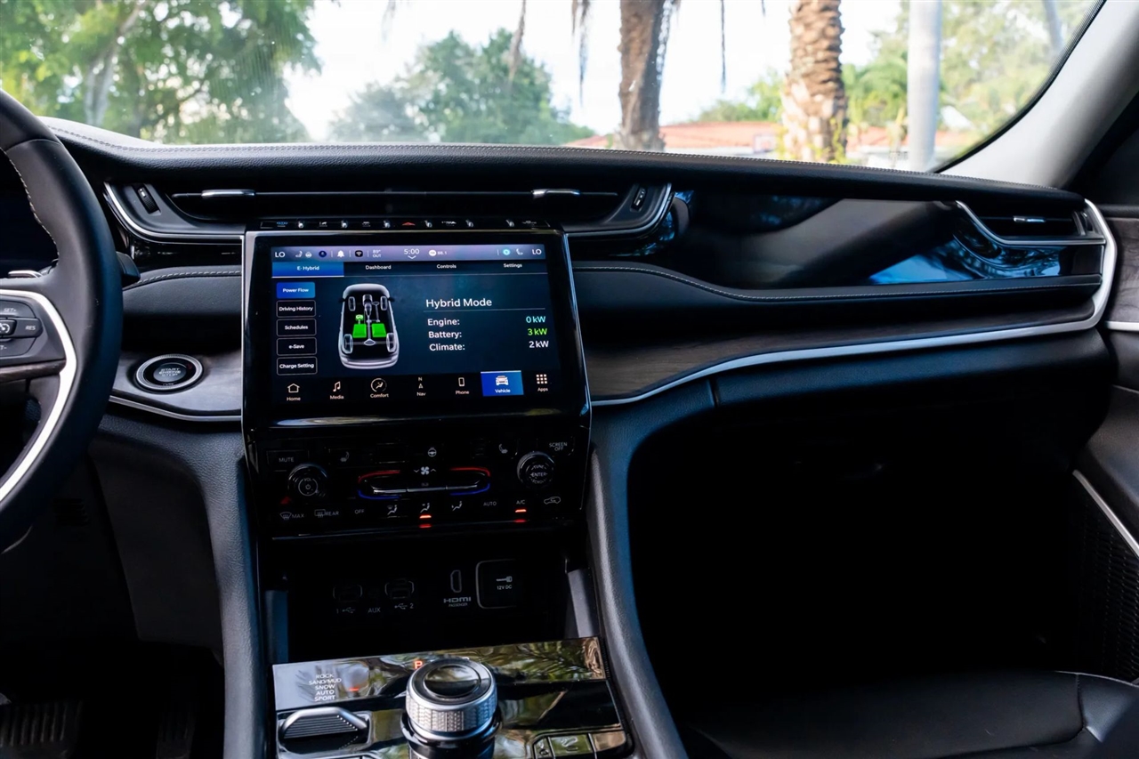 Jeep Grand Cherokee 4xe  2023 Jeep Grand Cherokee 4xe  2023