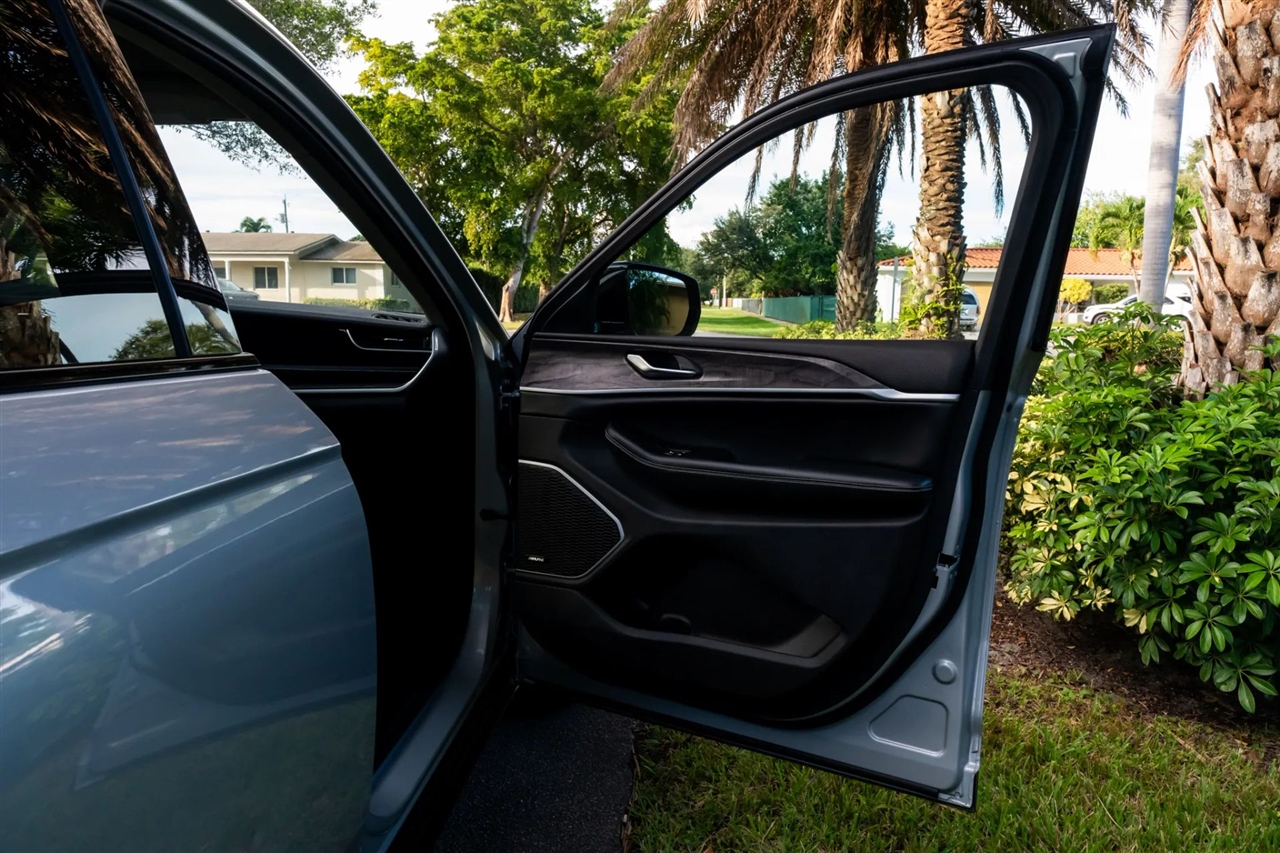 Jeep Grand Cherokee 4xe  2023 Jeep Grand Cherokee 4xe  2023