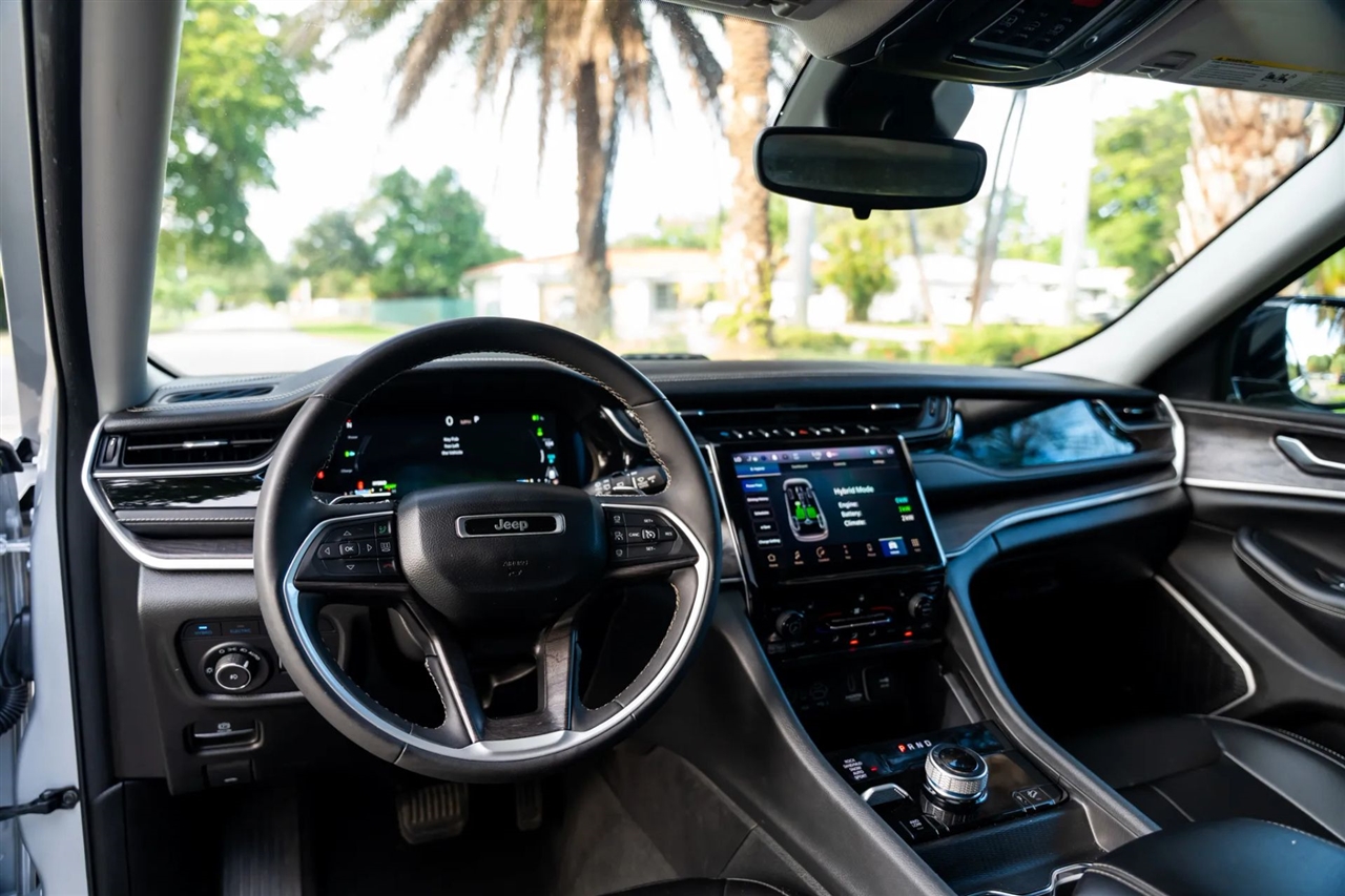 Jeep Grand Cherokee 4xe  2023 Jeep Grand Cherokee 4xe  2023