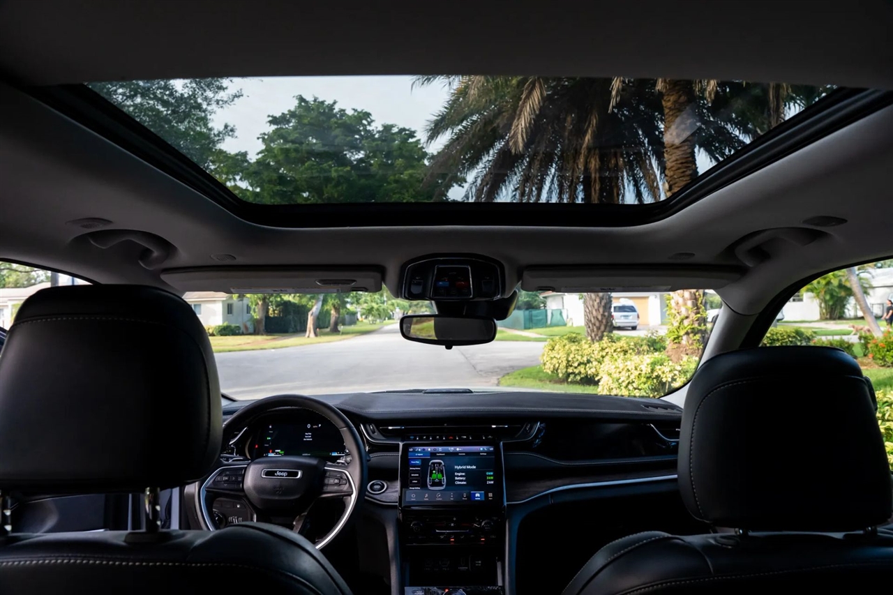 Jeep Grand Cherokee 4xe  2023 Jeep Grand Cherokee 4xe  2023