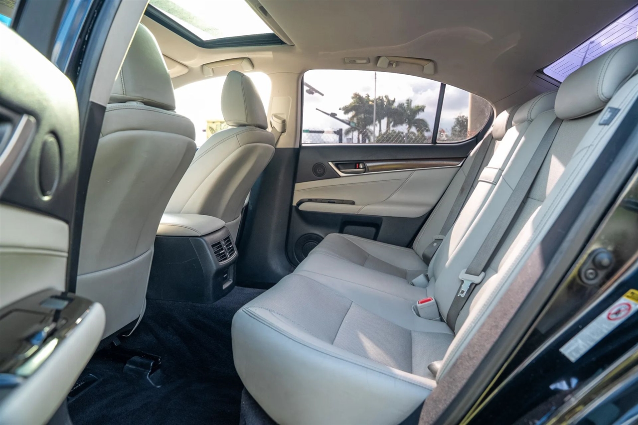 Lexus GS  2013 Lexus GS  2013