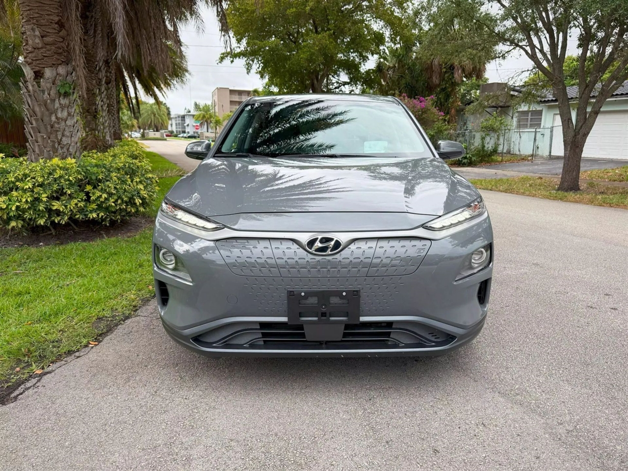 Hyundai Kona EV  2021