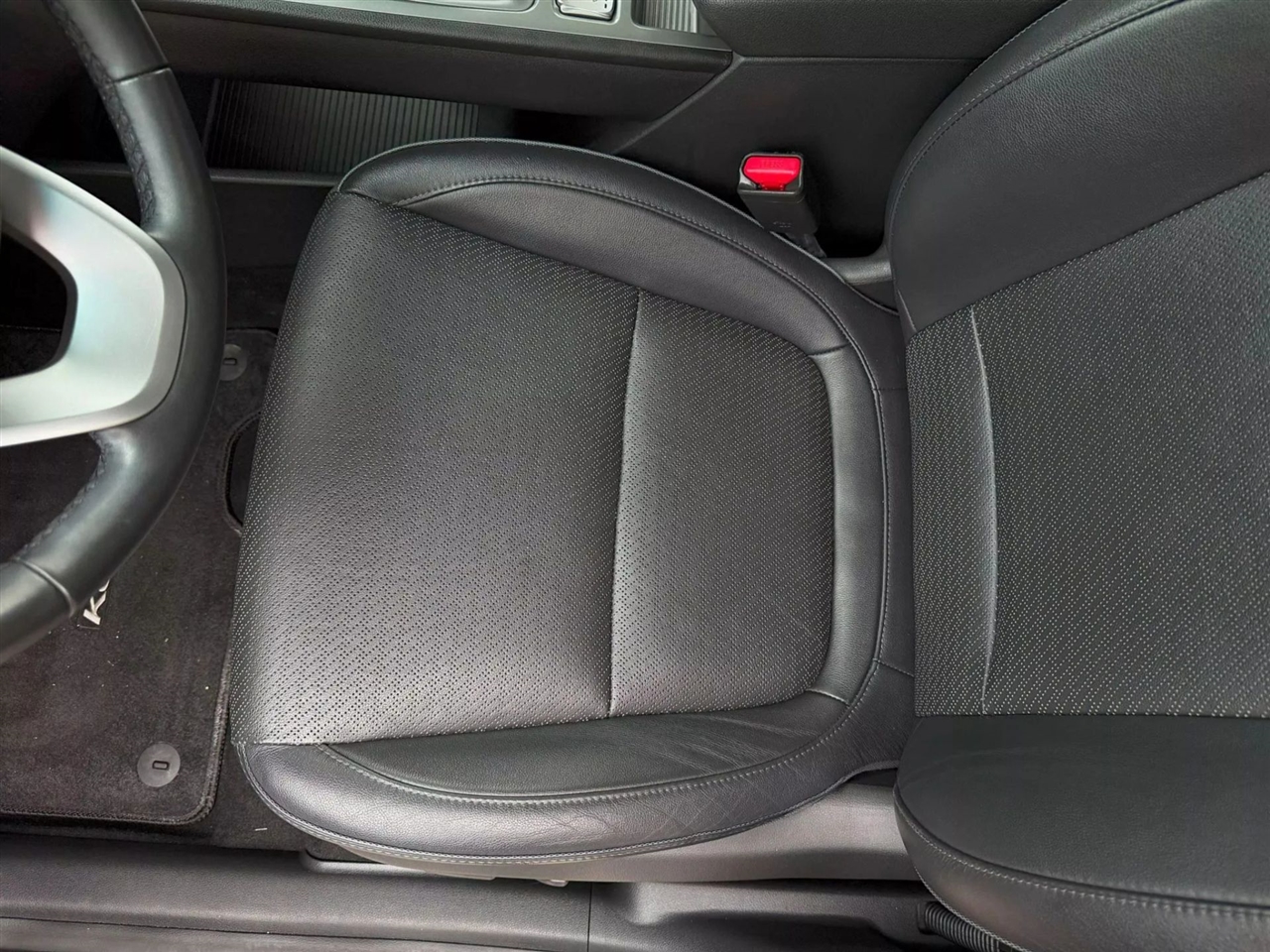 Hyundai Kona EV  2021