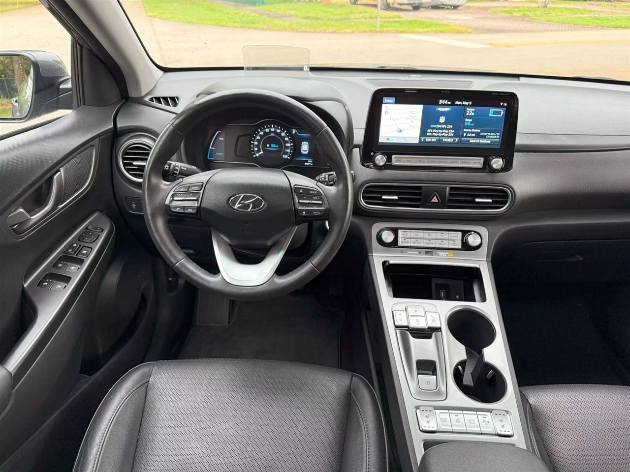 Hyundai Kona EV  2021