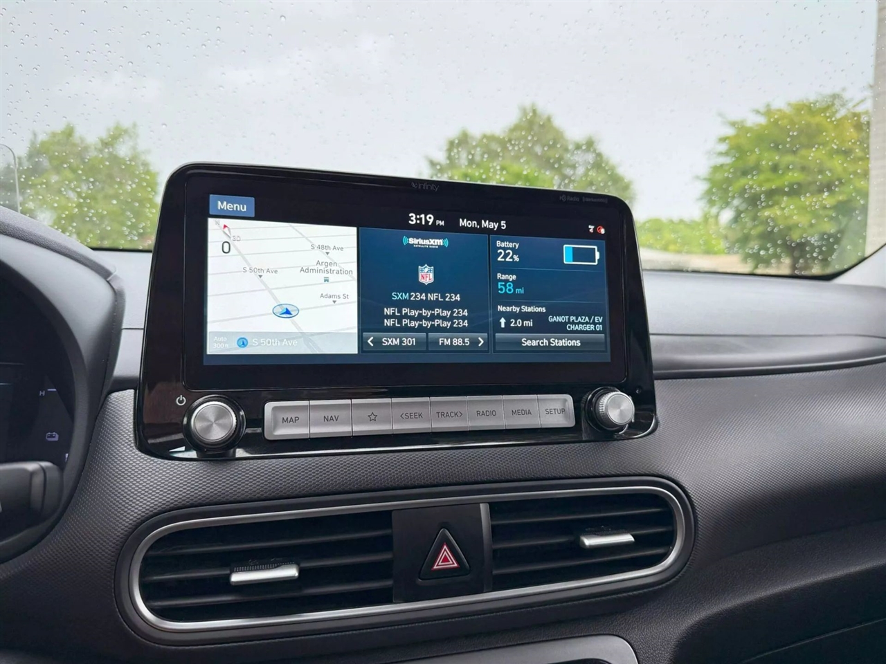 Hyundai Kona EV  2021