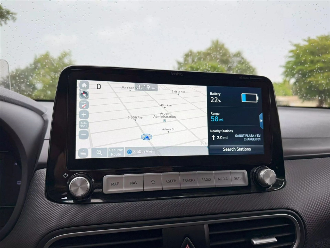 Hyundai Kona EV  2021