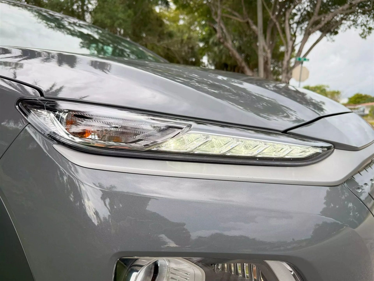 Hyundai Kona EV  2021