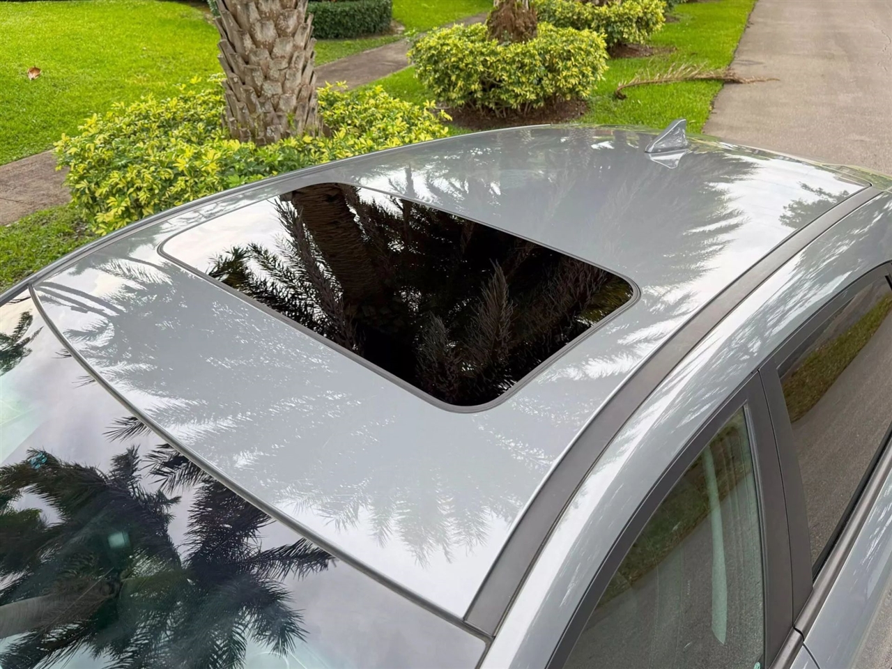 Hyundai Kona EV  2021