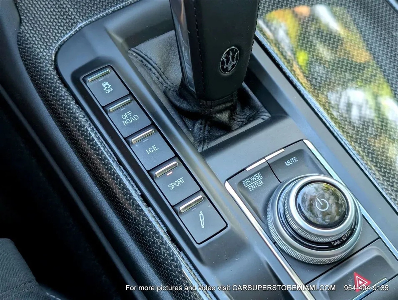 Maserati Levante  2021