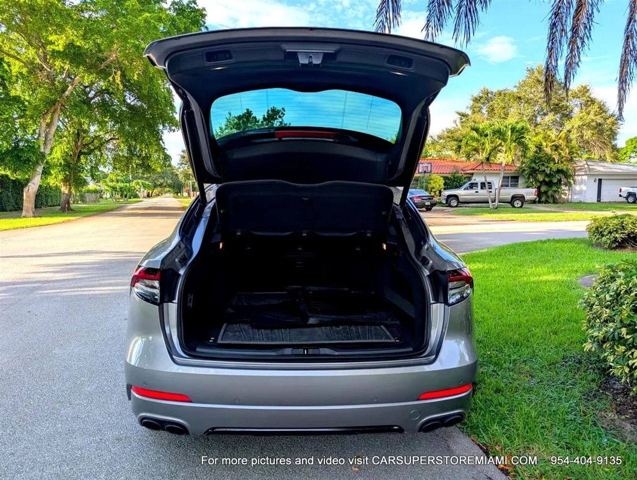 Maserati Levante  2021