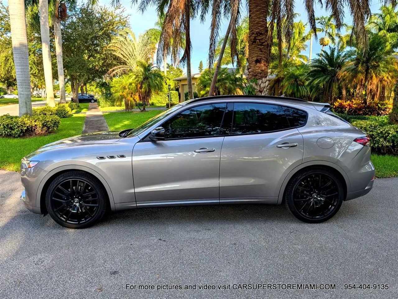 Maserati Levante  2021