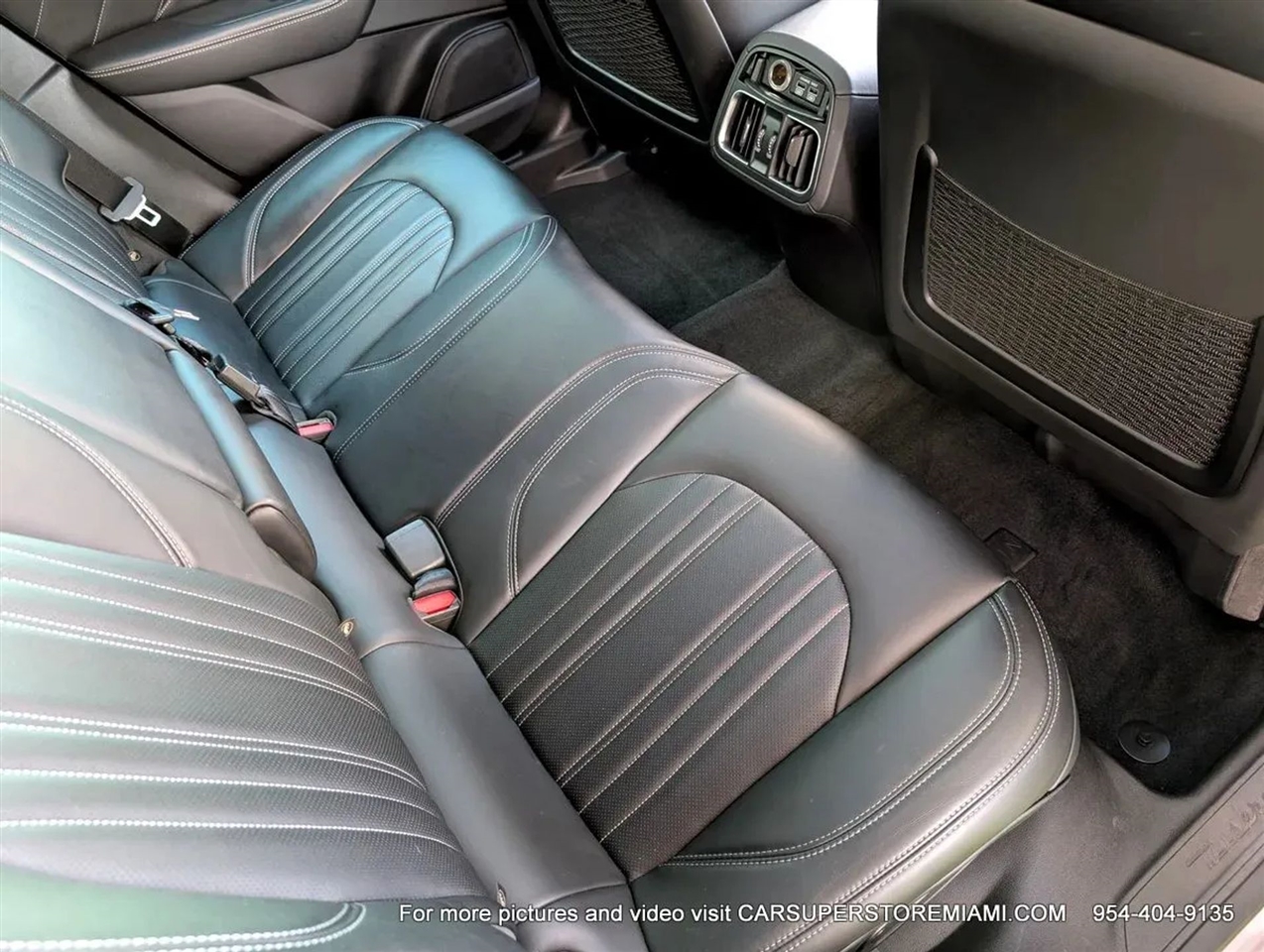 Maserati Levante  2021