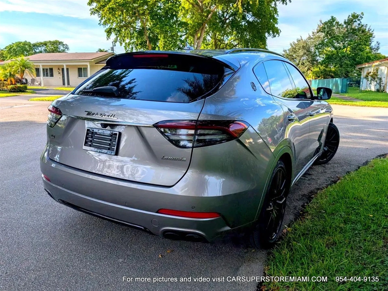 Maserati Levante  2021