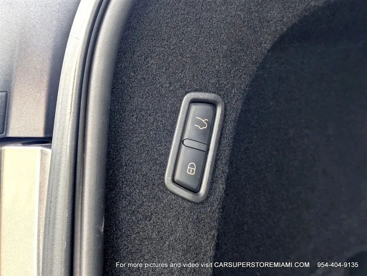 Maserati Levante  2021