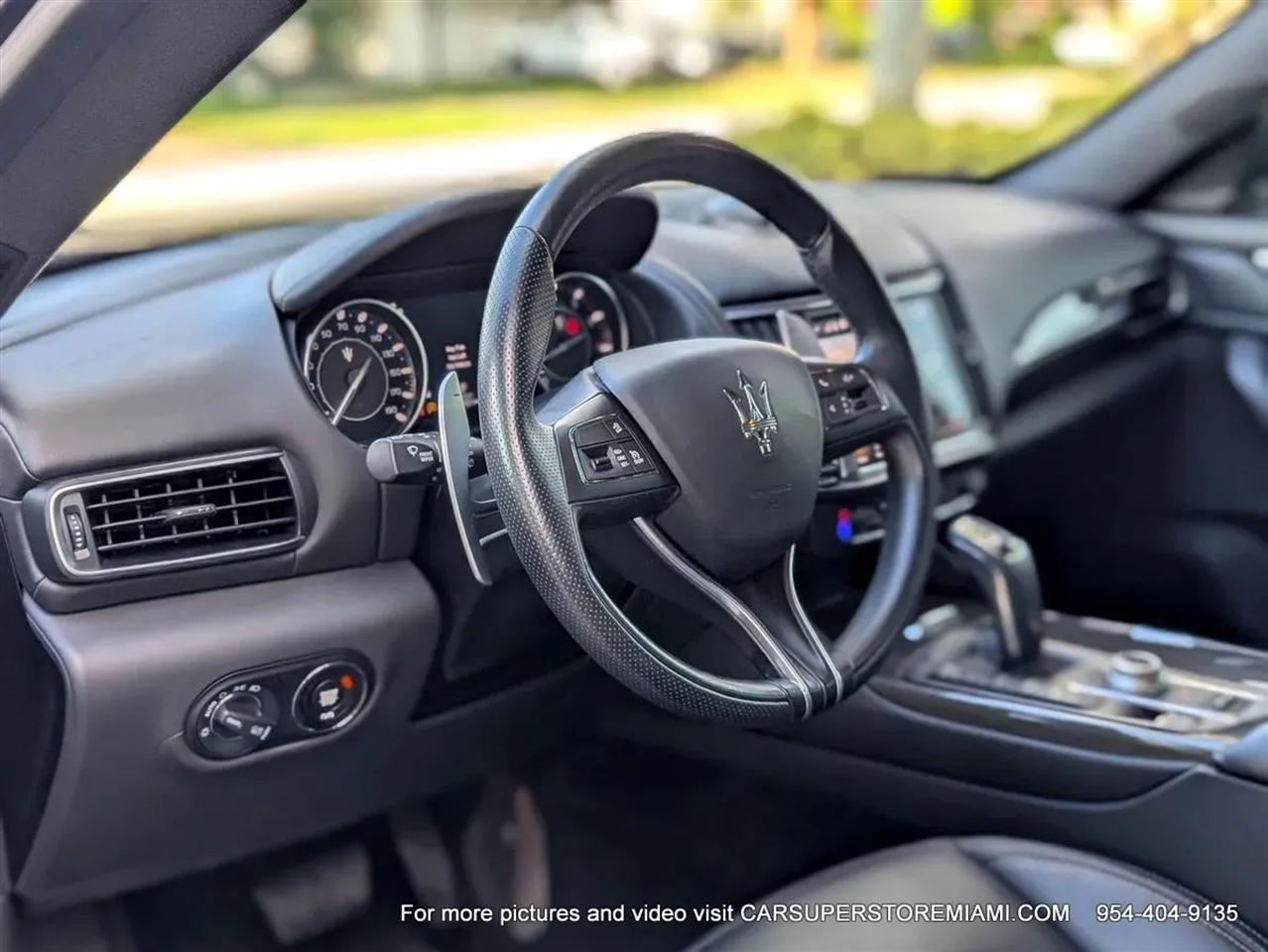 Maserati Levante  2021