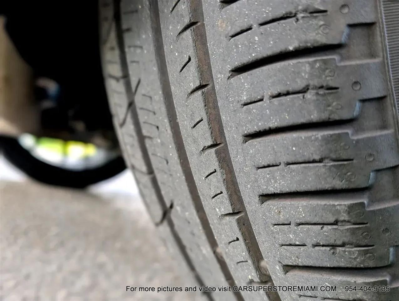 Maserati Levante  2021