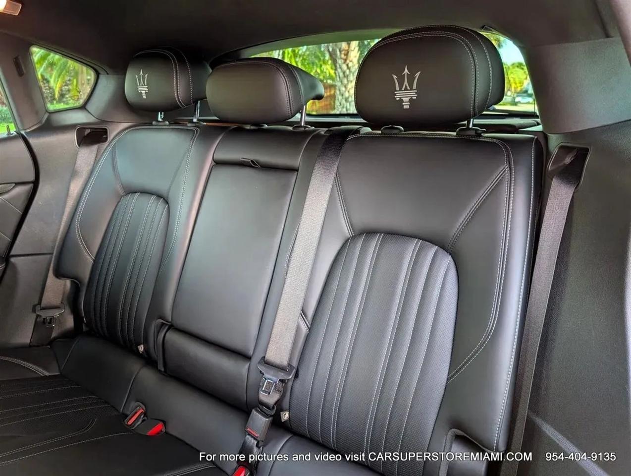 Maserati Levante  2021