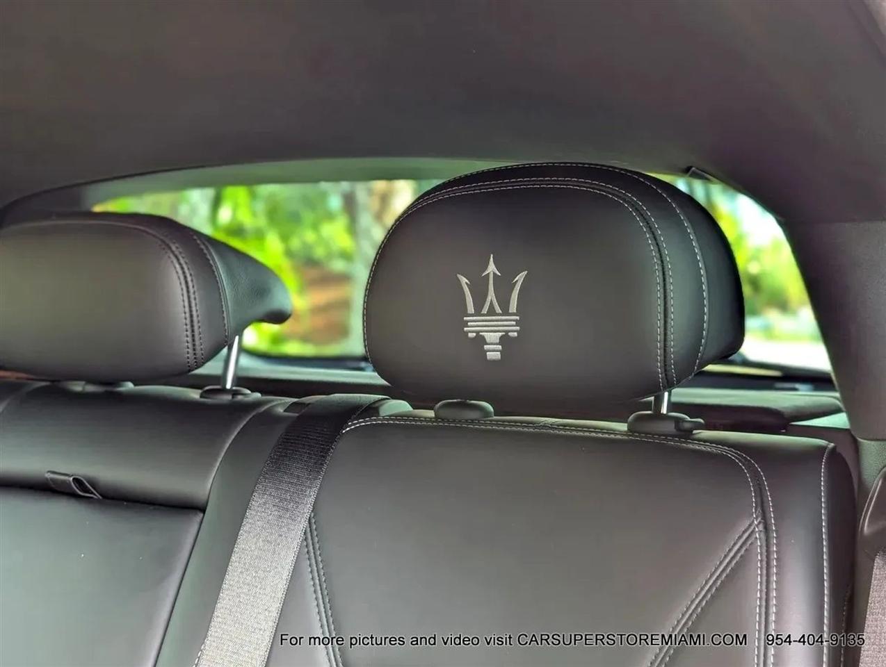 Maserati Levante  2021