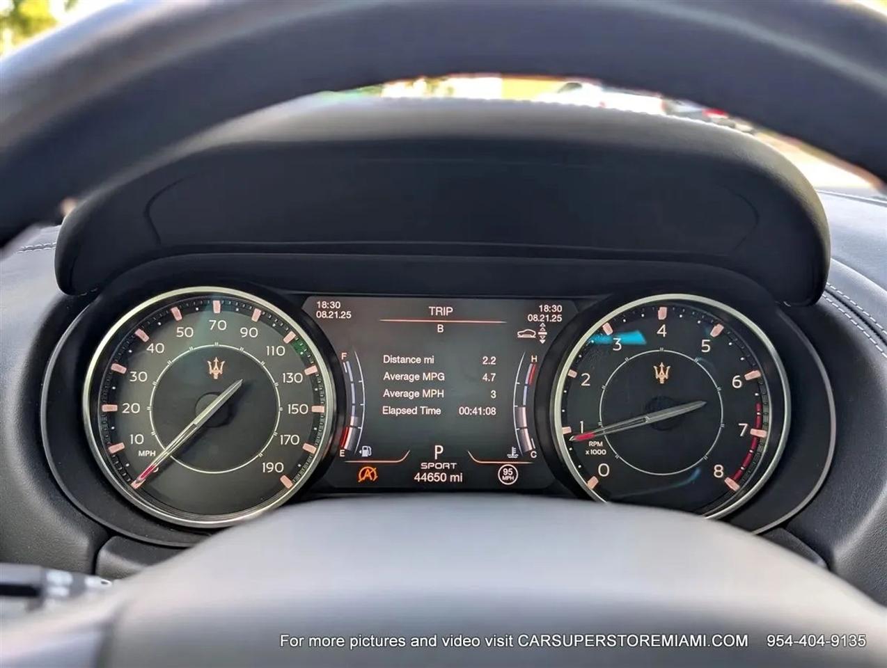 Maserati Levante  2021