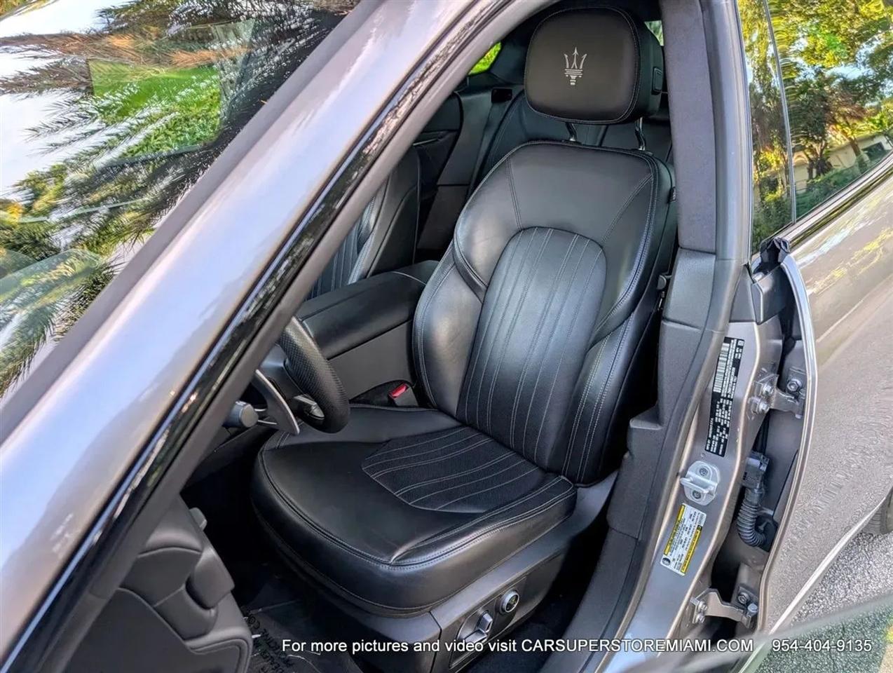 Maserati Levante  2021