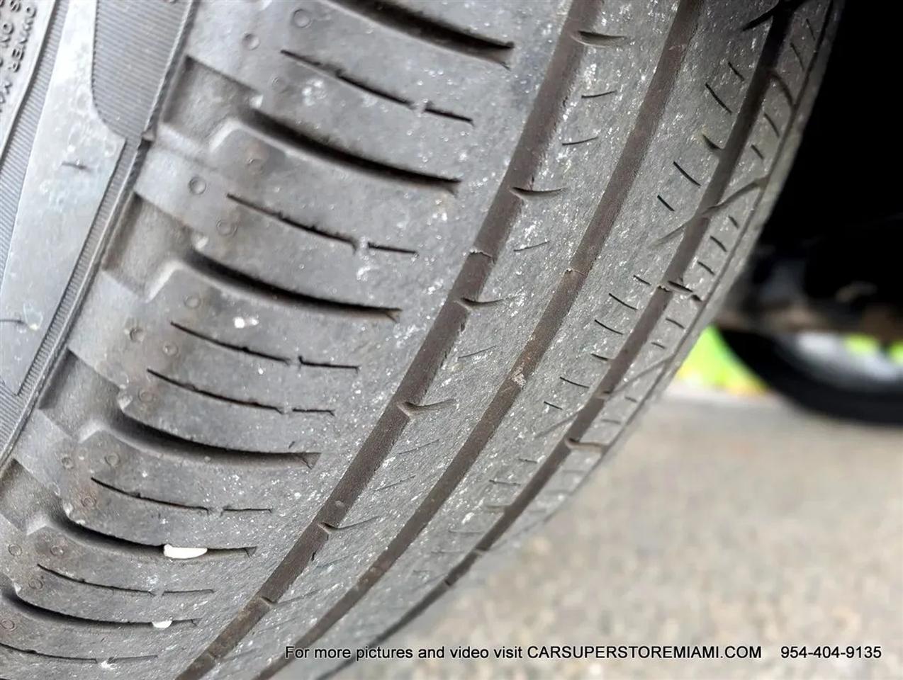 Maserati Levante  2021