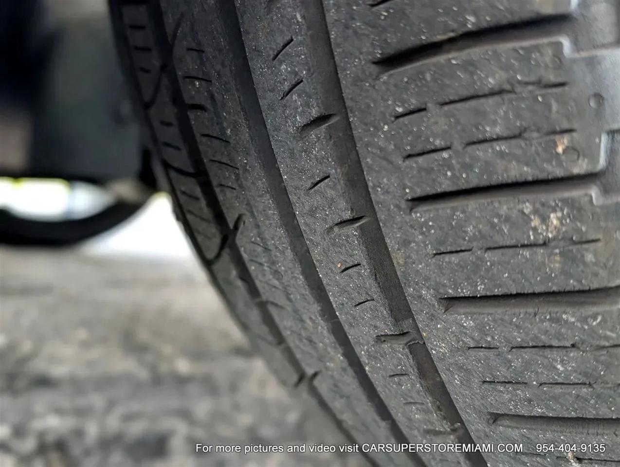 Maserati Levante  2021