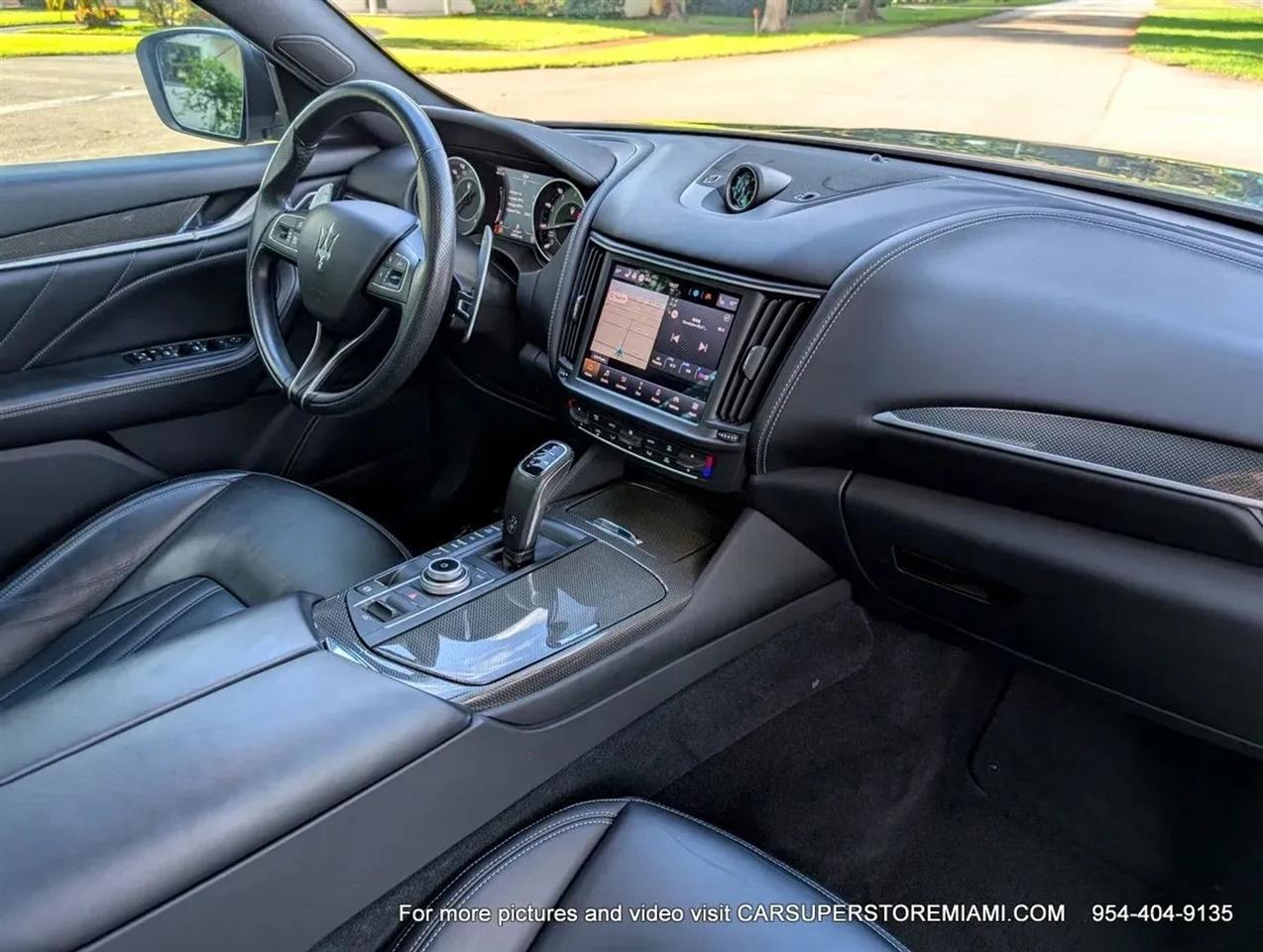 Maserati Levante  2021