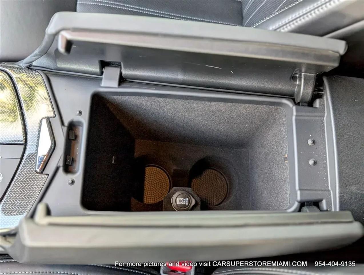 Maserati Levante  2021