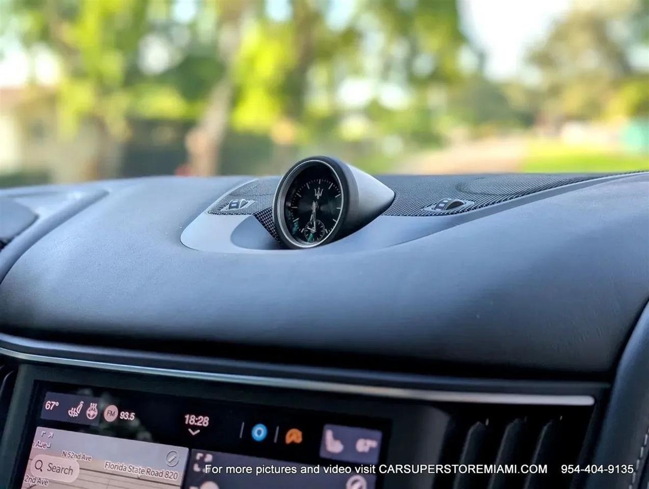 Maserati Levante  2021