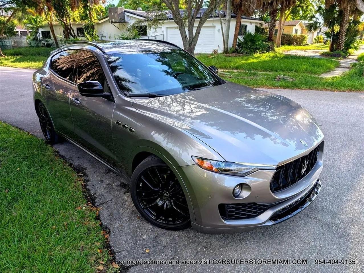 Maserati Levante  2021
