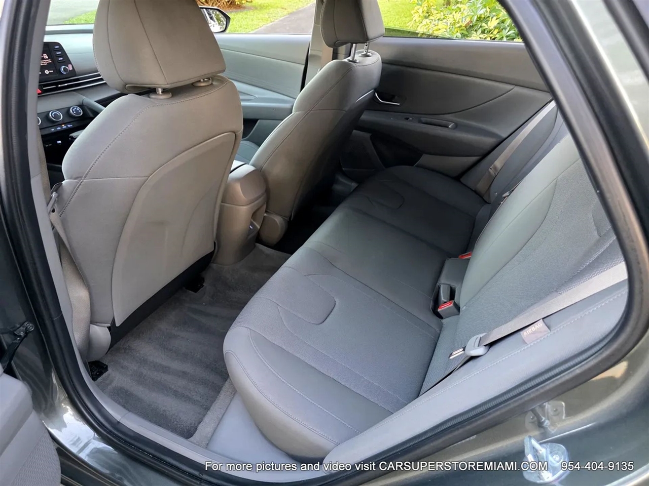 Hyundai Elantra  2024