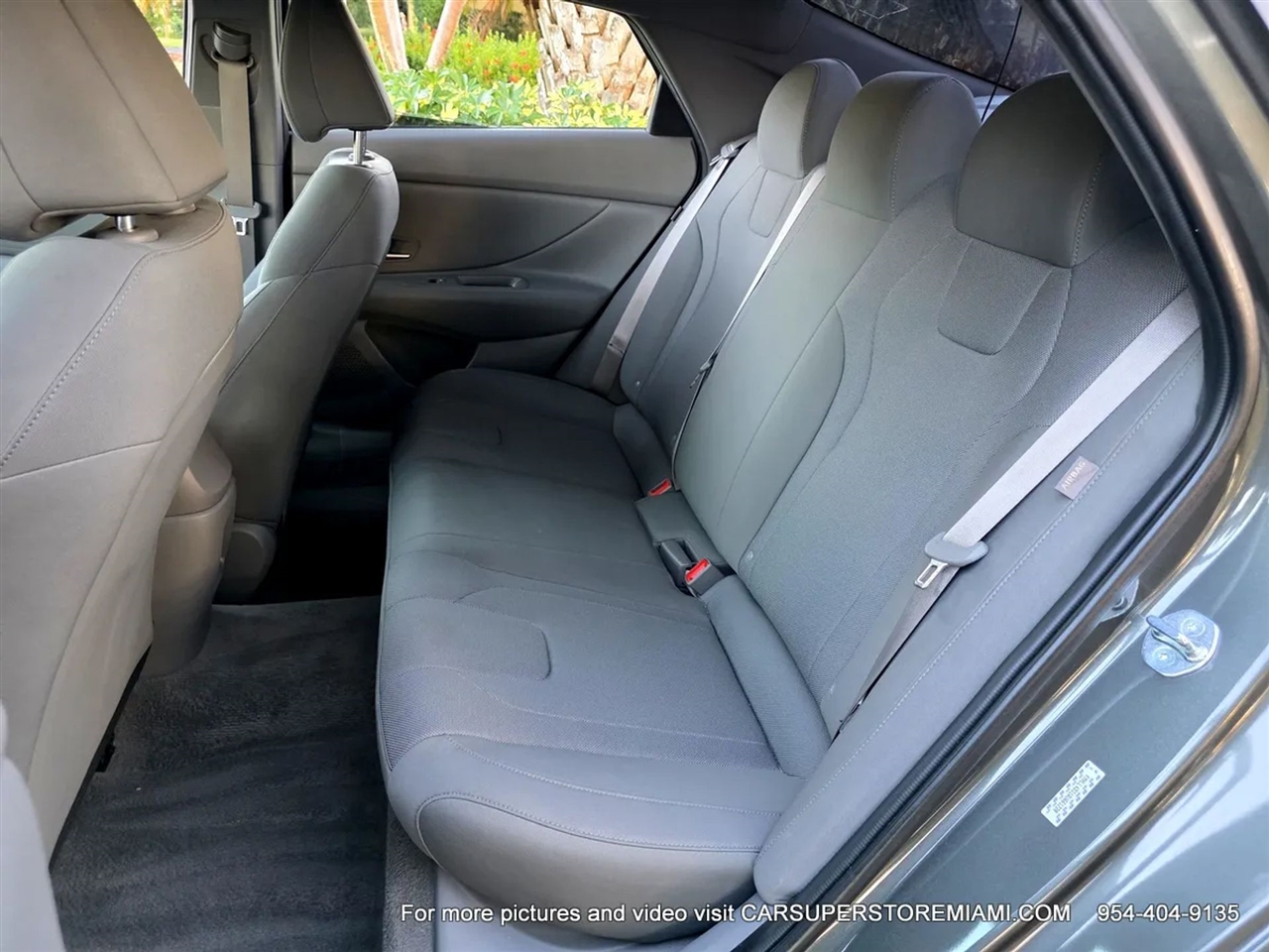 Hyundai Elantra  2024