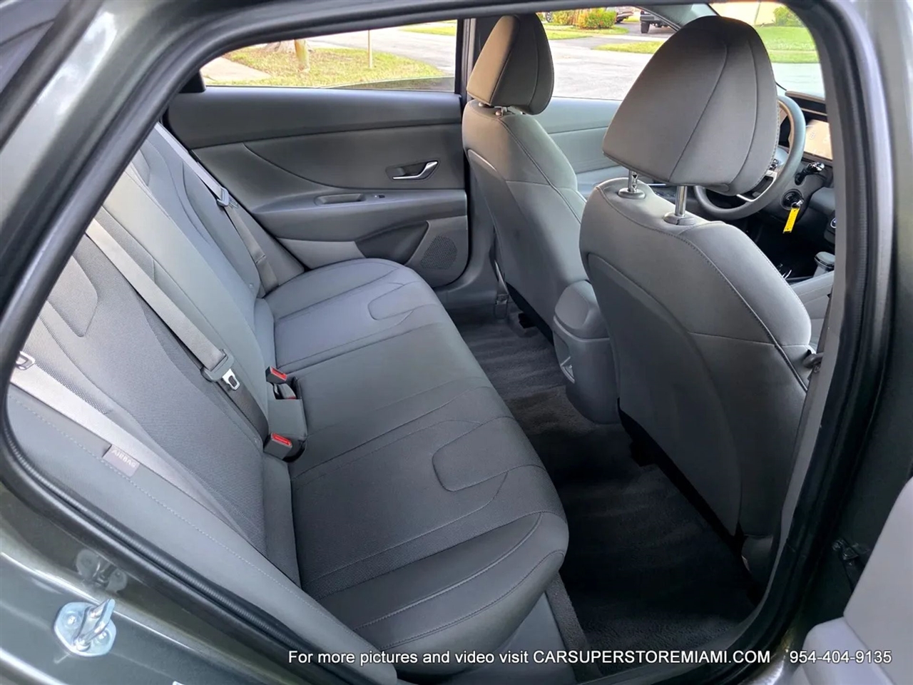 Hyundai Elantra  2024