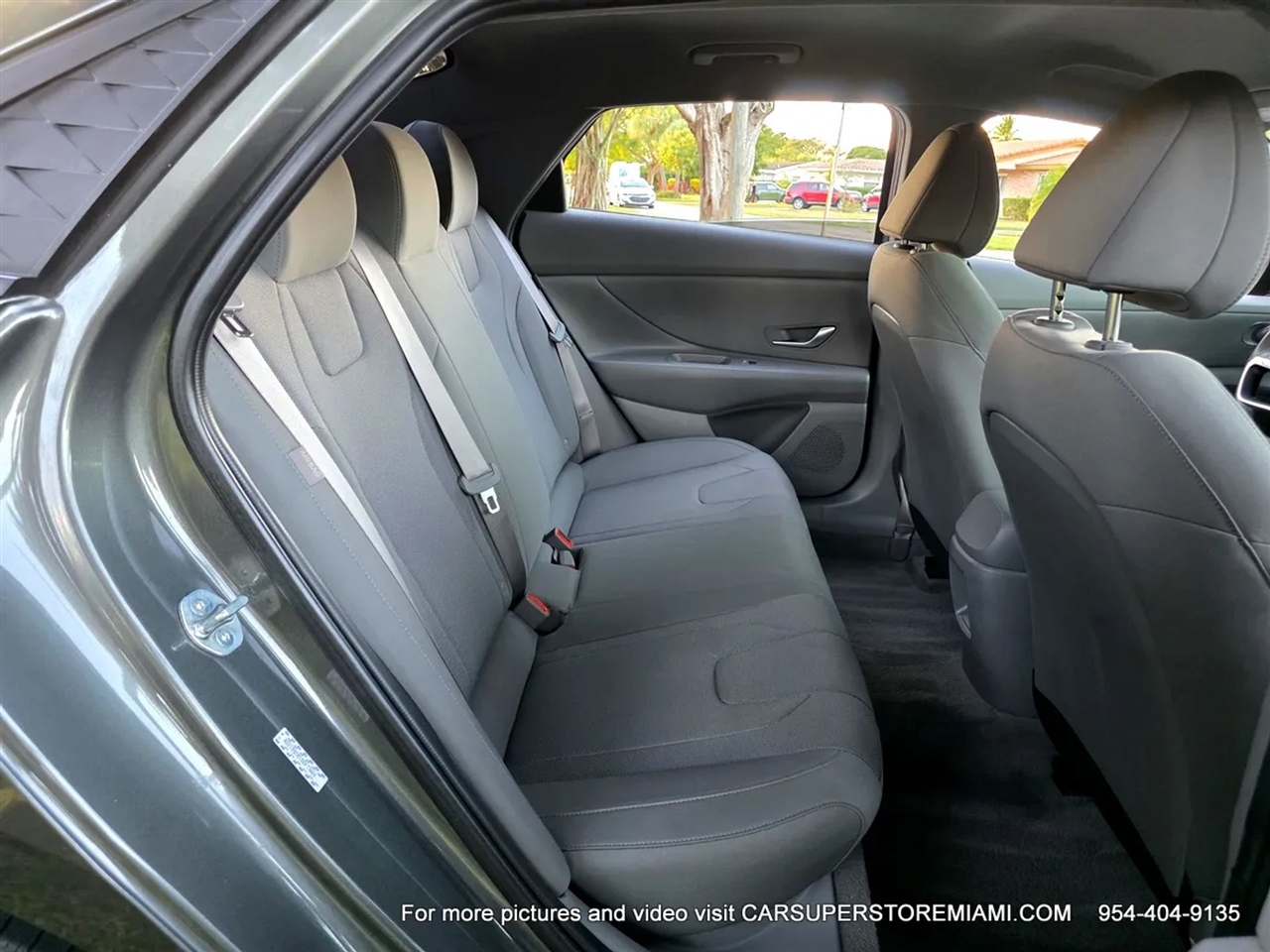 Hyundai Elantra  2024