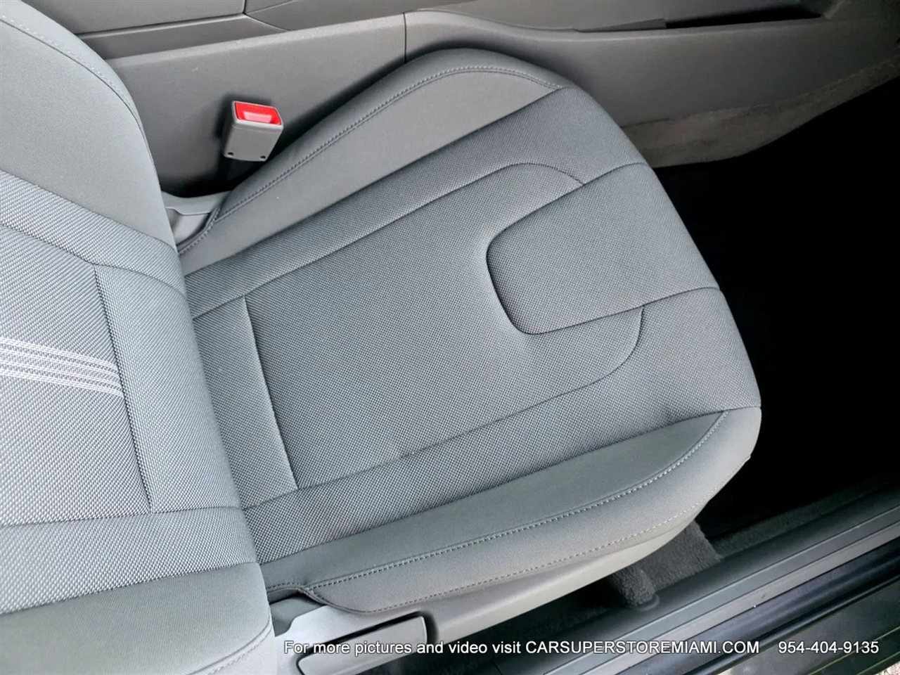 Hyundai Elantra  2024