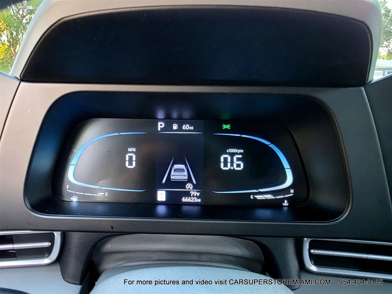 Hyundai Elantra  2024